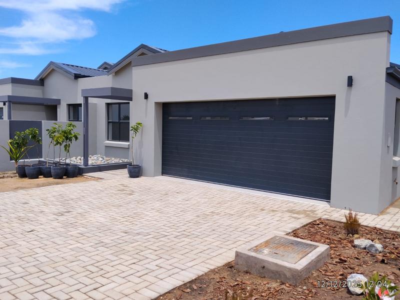 To Let 3 Bedroom Property for Rent in Paradise Coast Western Cape